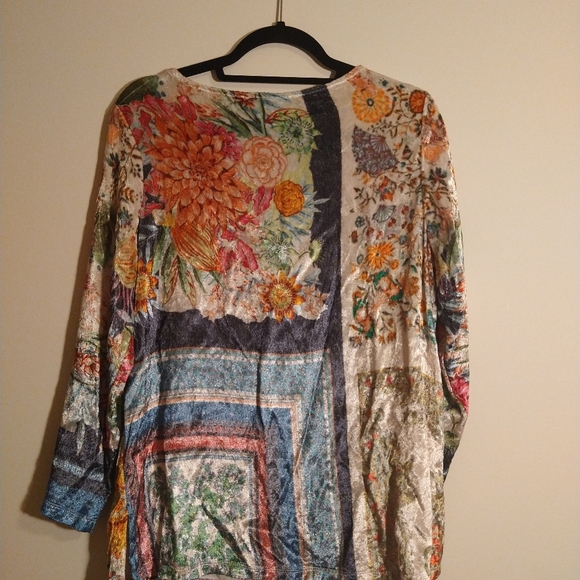 Soft surroundings Ashbury top - Picture 5 of 5